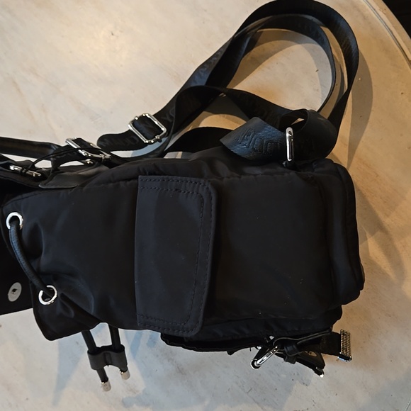 NEW!  Madden NYC Black Backpack with Durable Fabric and Adjustable Straps - Picture 4 of 8